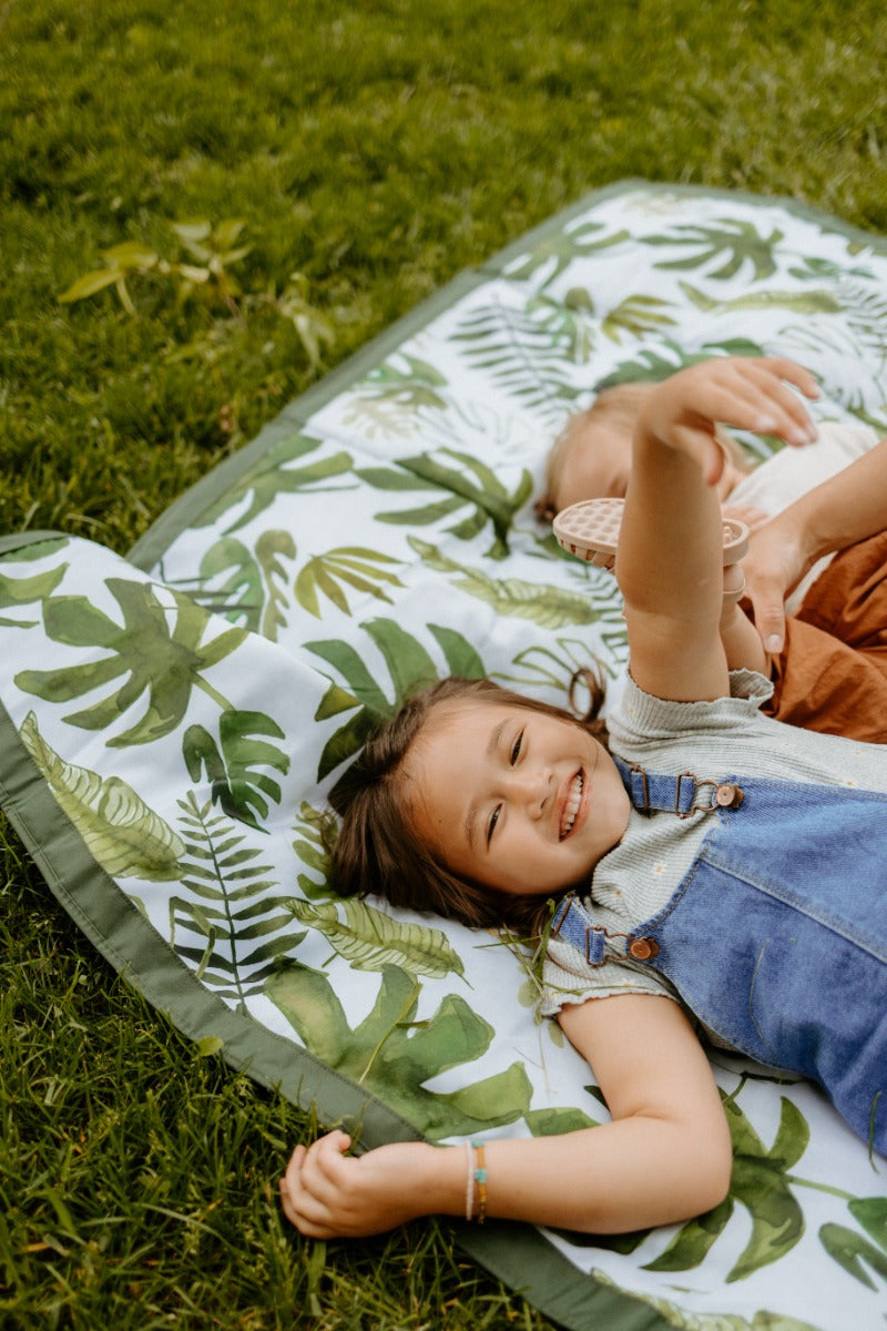 Little Unicorn Outdoor Blanket - 5 x 7 - Tropical Leaf