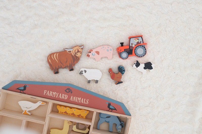Tender Leaf Toys Wooden Farmyard Animals Display Shelf Set