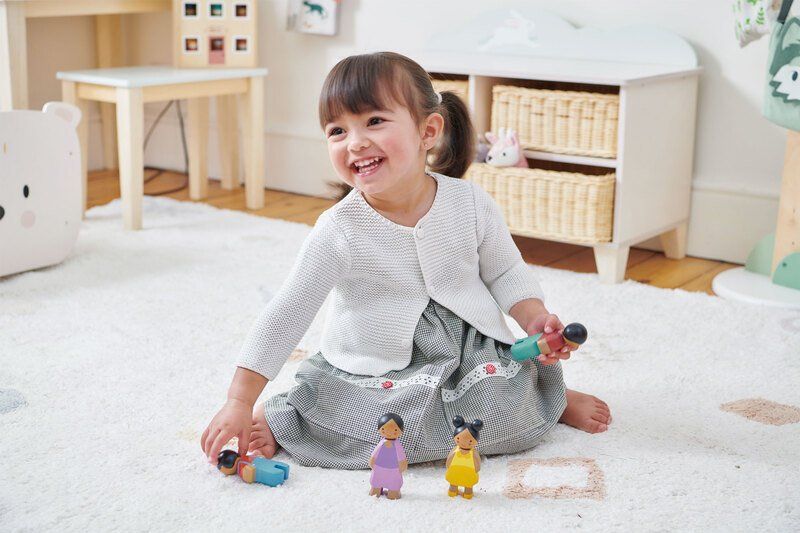 Tender Leaf Toys Doll Sunny Family