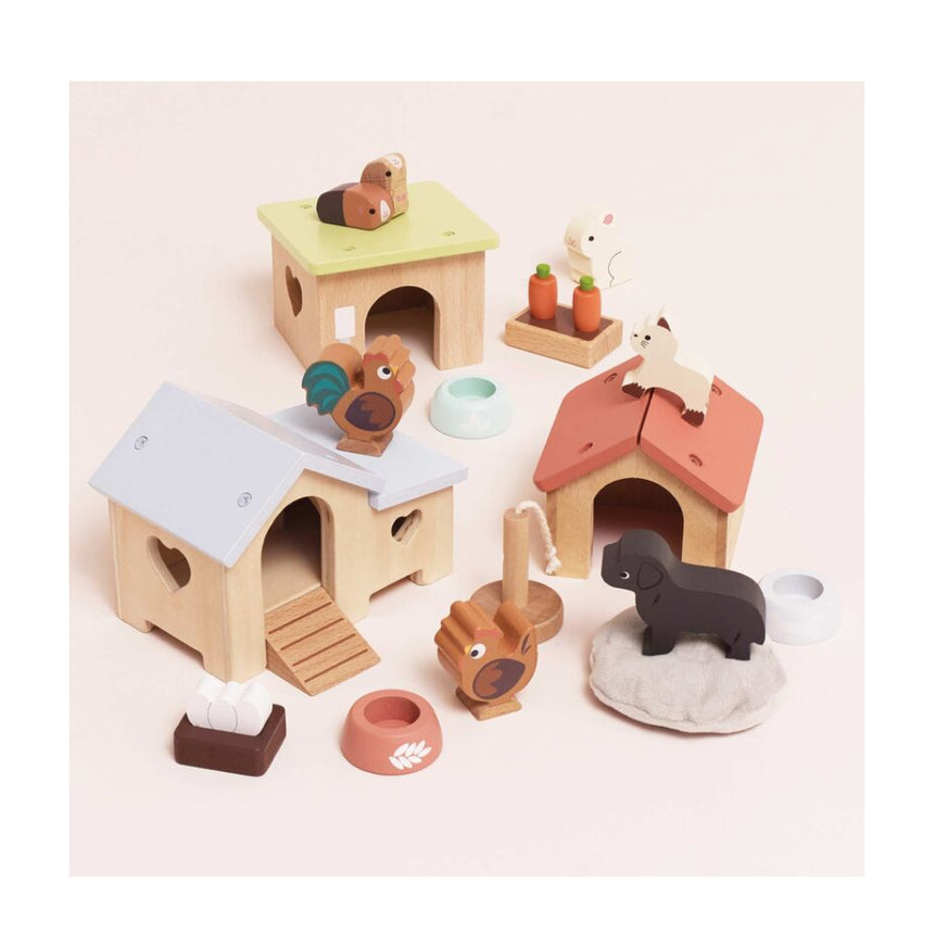 Le Toy Van Chicken Coop for Dolls House