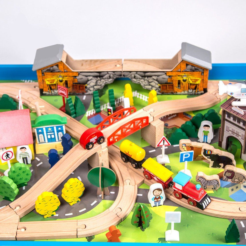 Onshine 90 Pcs Train Set with Table