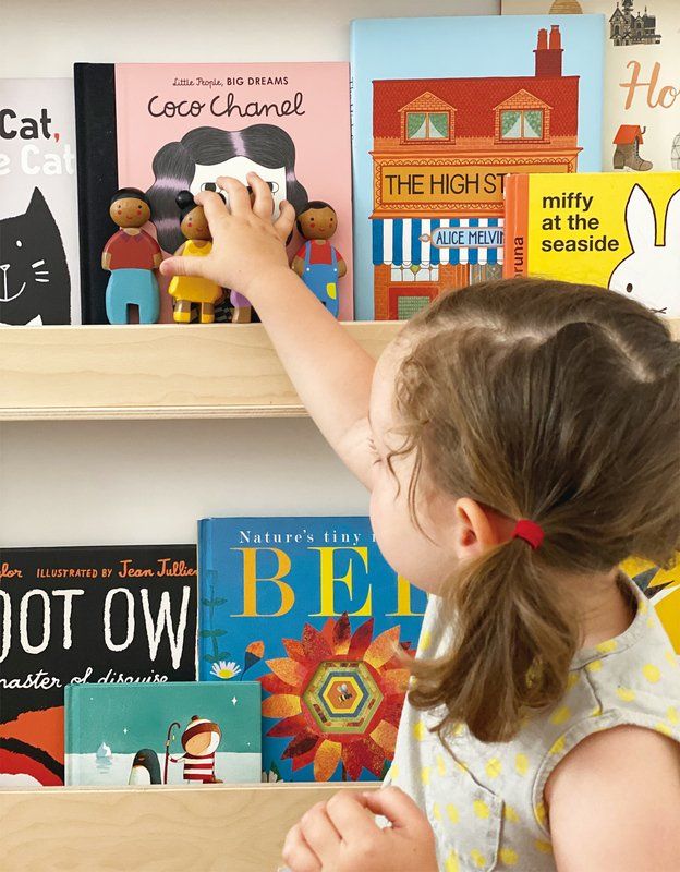 Tender Leaf Toys Doll Sunny Family