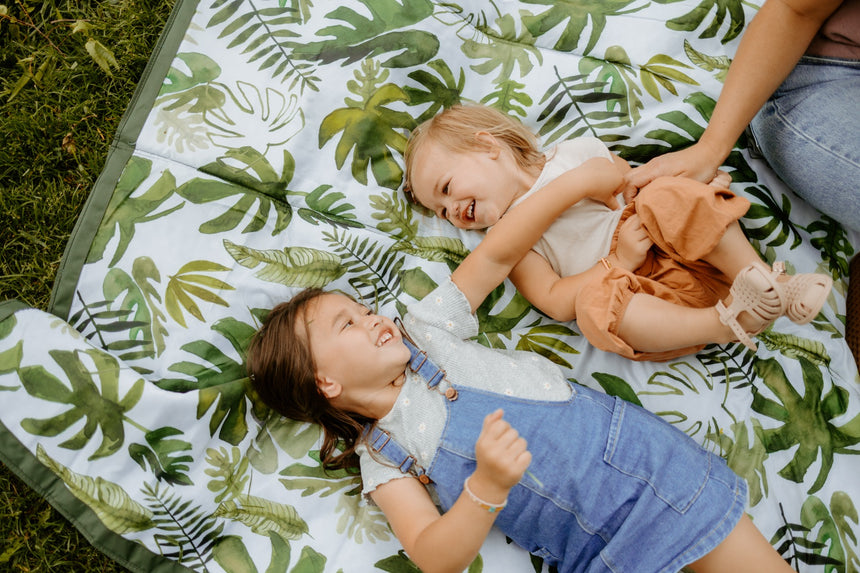 Little Unicorn Outdoor Blanket - 5 x 7 - Tropical Leaf