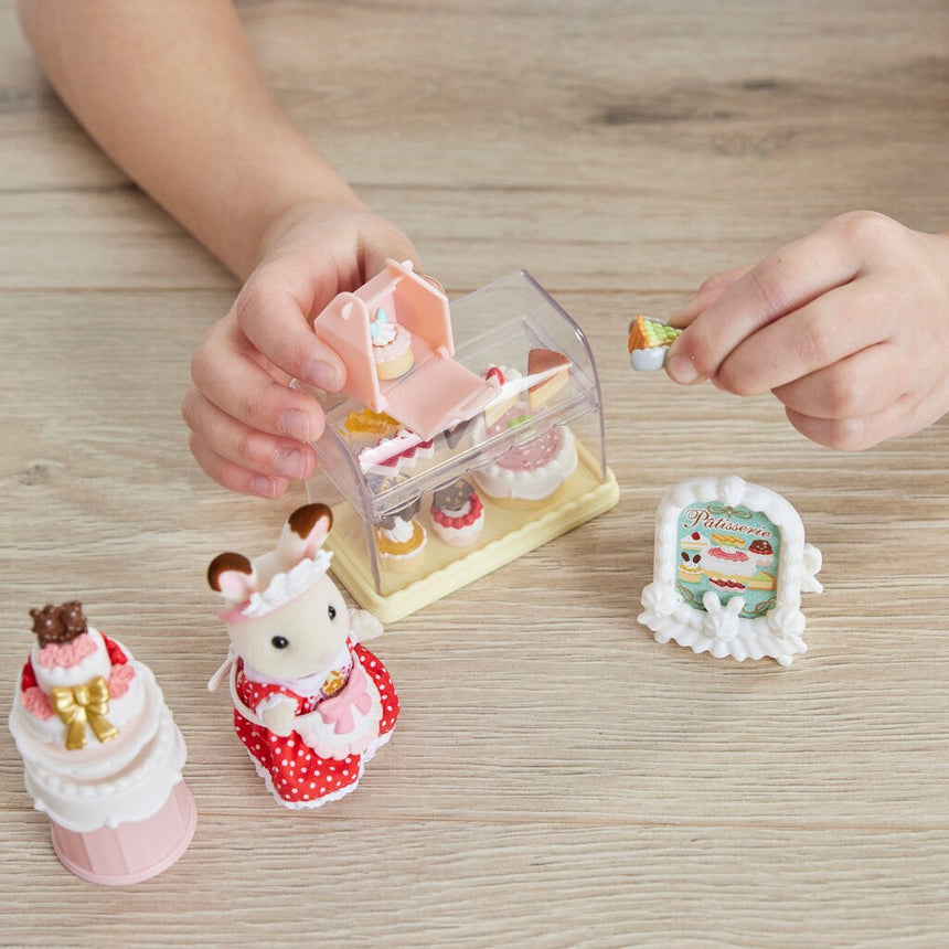 Sylvanian Families Village Cake Shop Starter Set