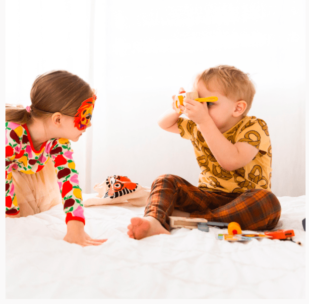 Tender Leaf Toys Wooden Safari Adventure Set