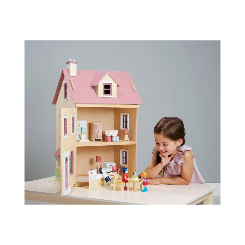 Tender Leaf Toys Redesigned Foxtail Villa Play Set