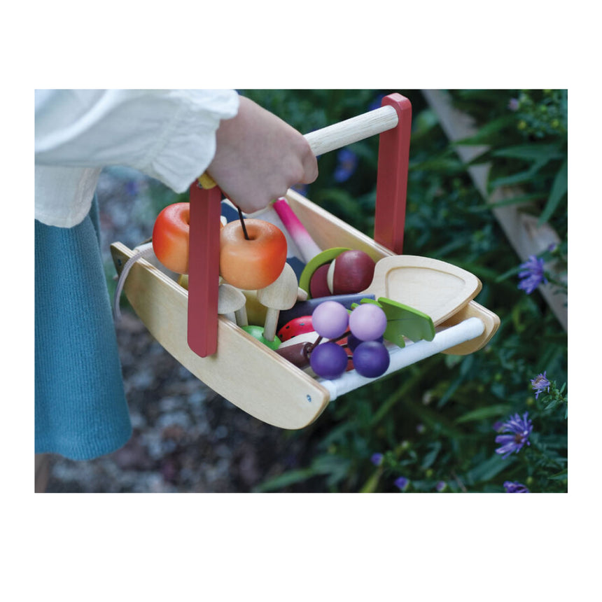 Tender Leaf Toys Pretend Wild Wood Foraging Trug (Basket)