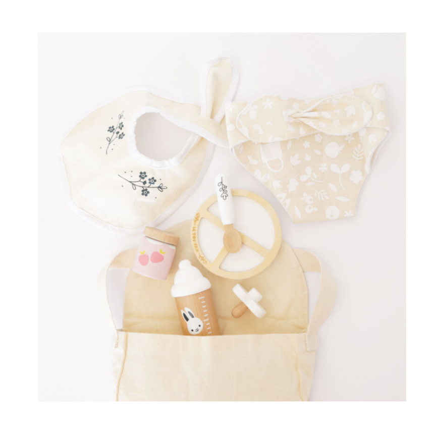 Le Toy Van Doll Nursing Set