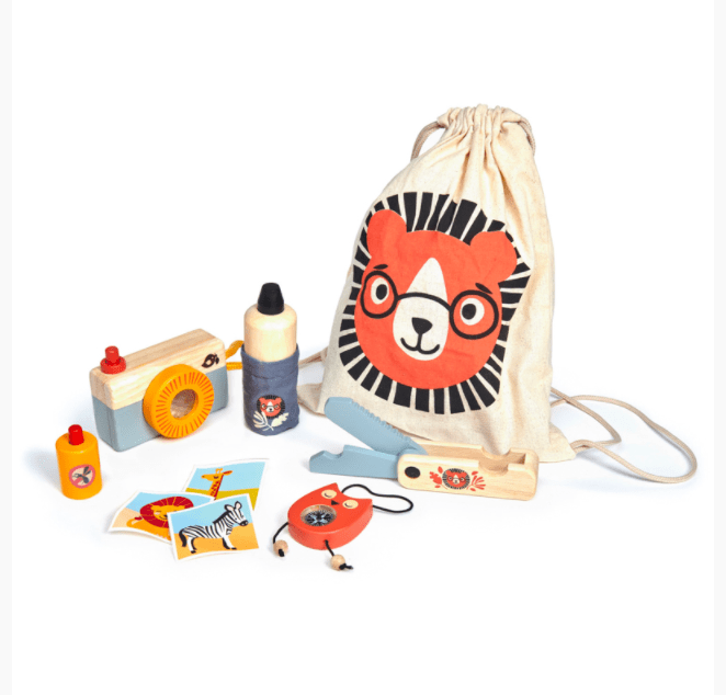 Tender Leaf Toys Wooden Safari Adventure Set