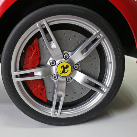 Rastar Ferrari 458 kids push car size comparison – foot to floor ride-on