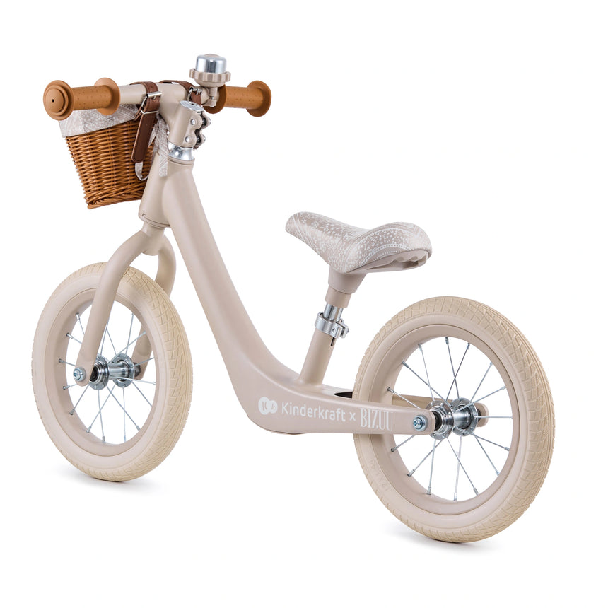 12-inch inflatable wheels with ball bearings on Kinder Kraft Rapid 2 balance bike