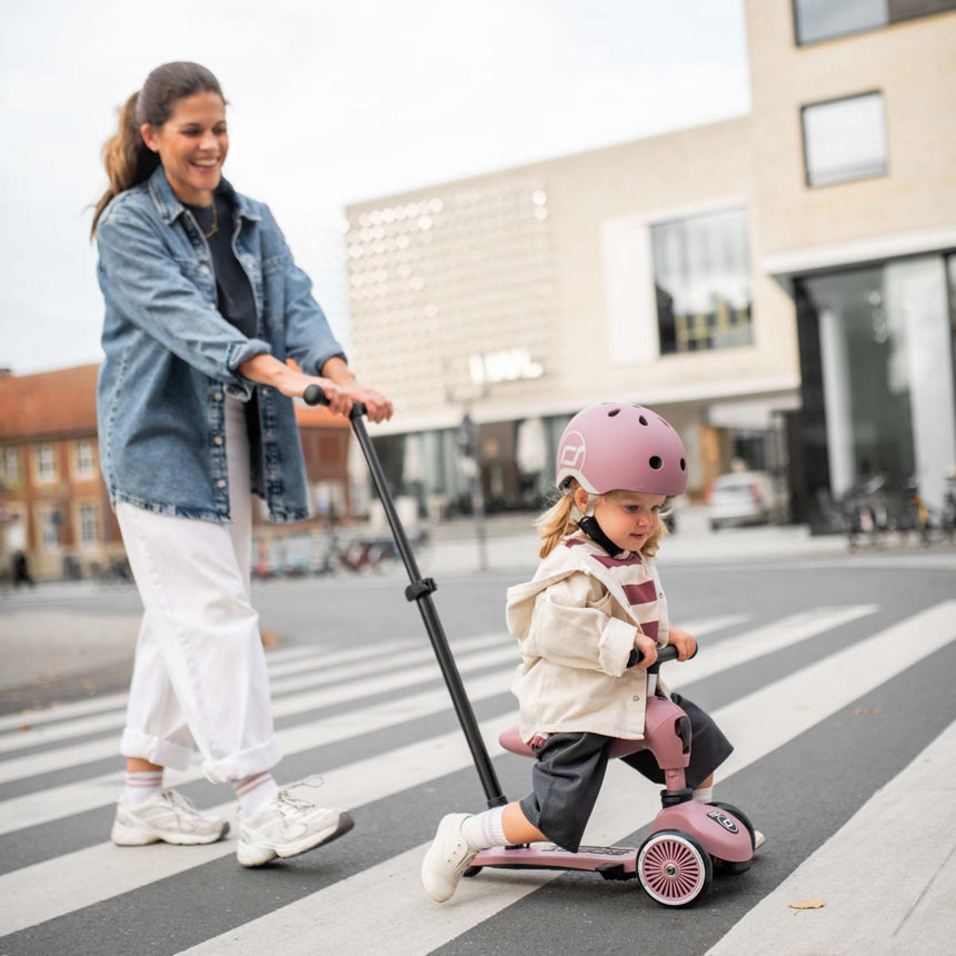 Scoot & Ride Highwaykick 1 Push & Go 2-in-1 kids scooter in Wildberry – view 16