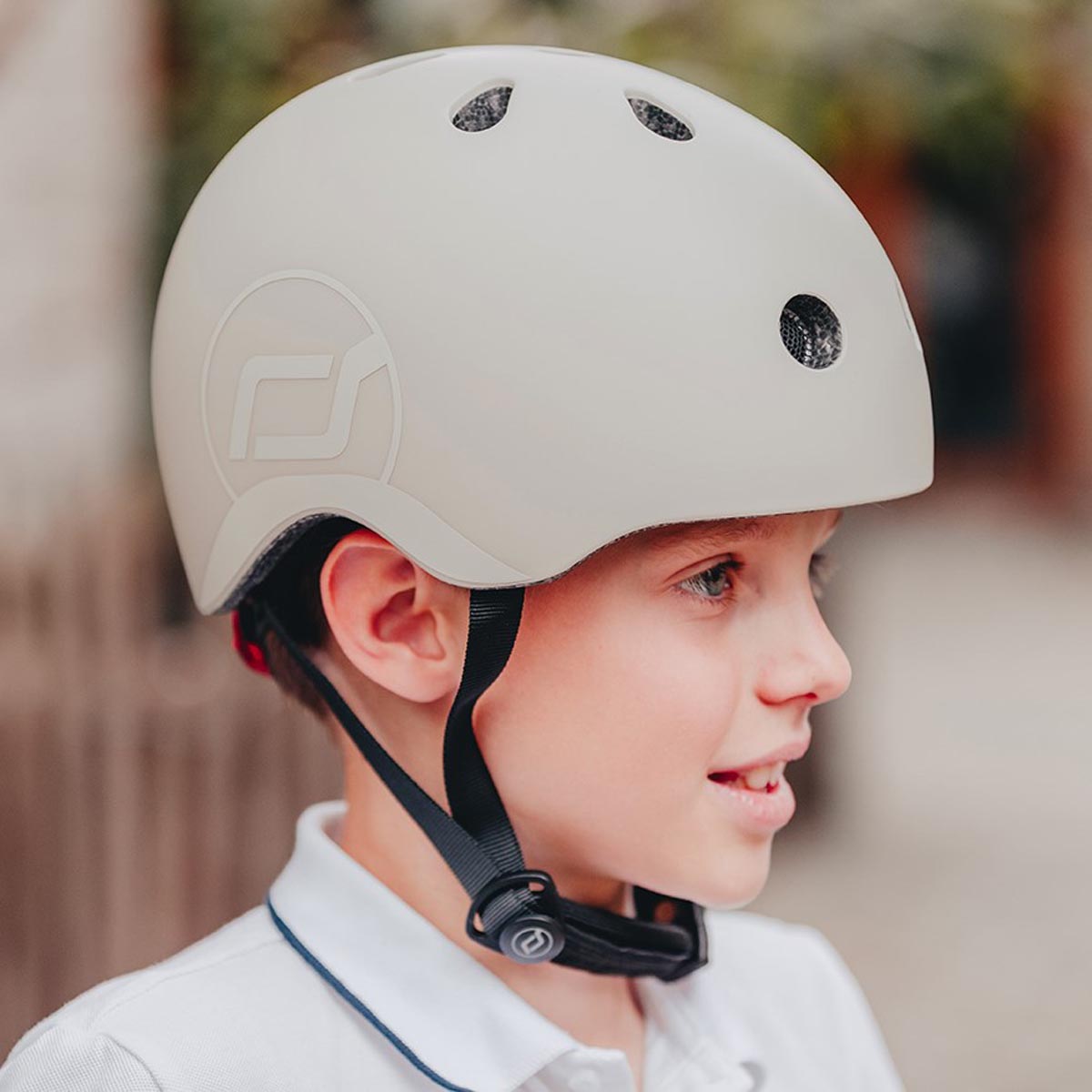 Scoot & Ride LED kids bike and scooter helmet in Ash – view 11