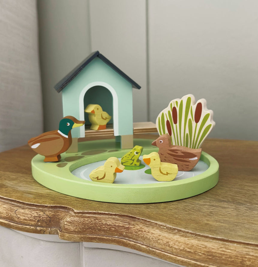 Tender Leaf Toys Pet Set Duck House - image 8