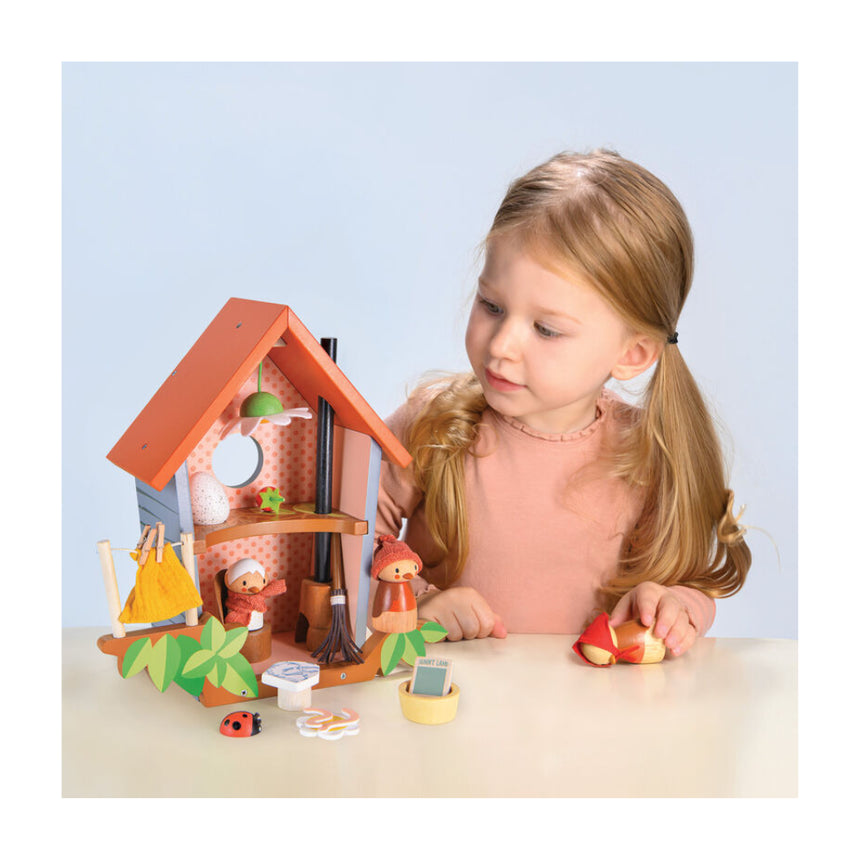 Tender Leaf Toys Wooden Robin's Nest Box