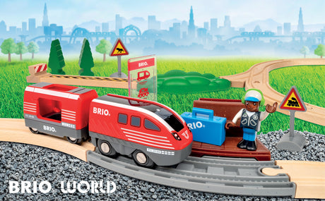BRIO Pullback Train Set 28 pieces battery-free motorised wooden train – view 3