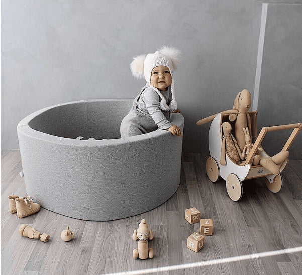 Joy Baby Alexander Grey Round Ball Pit