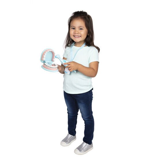Melissa and Doug Super Smile Dentist Play Set pretend dentist kit – view 6