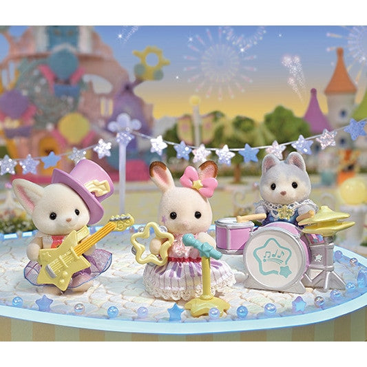 Sylvanian Families Baby Starry Concert Set baby figure with starry concert scene – view 5