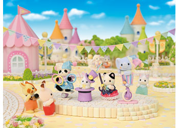 Sylvanian Families Dream Showtime Babies four performing baby figures – view 4