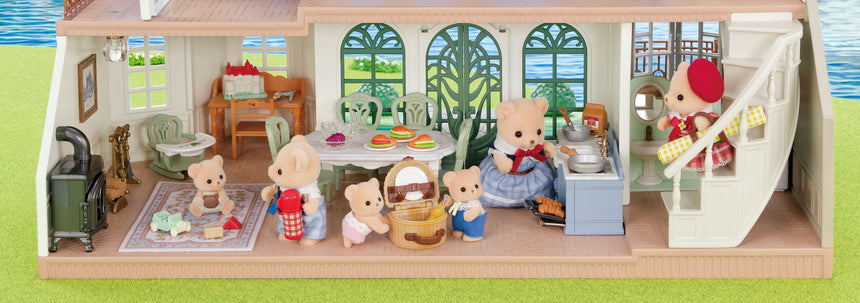 Sylvanian Families Red Roof Riverside Manor large multi-room dollhouse – view 7