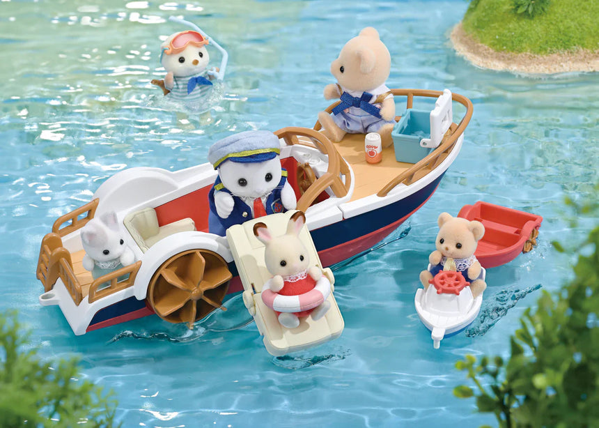 Sylvanian Families Seal Sailor's Leisure Boat with Amora seal mother and paddle boat – view 5