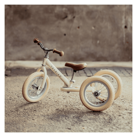 Vintage Cream Trybike adjustable seat height detail