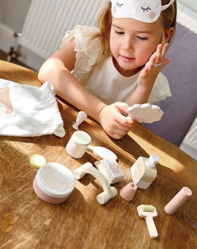Tender Leaf Toys Spa Retreat Play Set