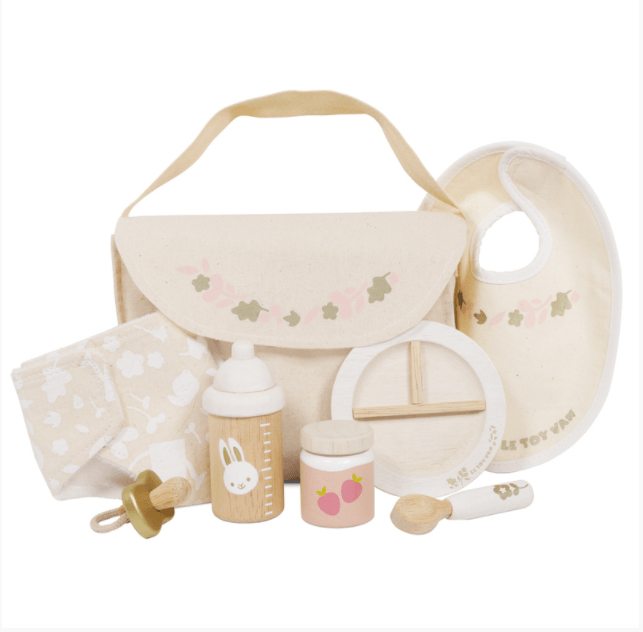 Le Toy Van Doll Nursing Set